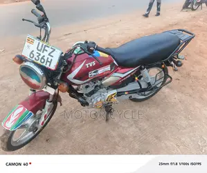 TVS HLX 125 2023 Red