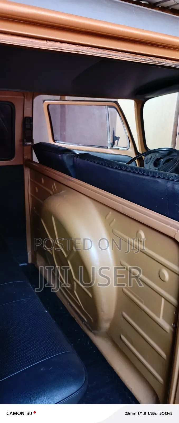 Volkswagen Kombi 1979 Gold
