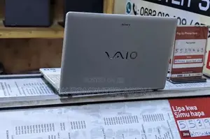 Laptop Sony VAIO E14135 4GB Intel Core I5 HDD 250GB