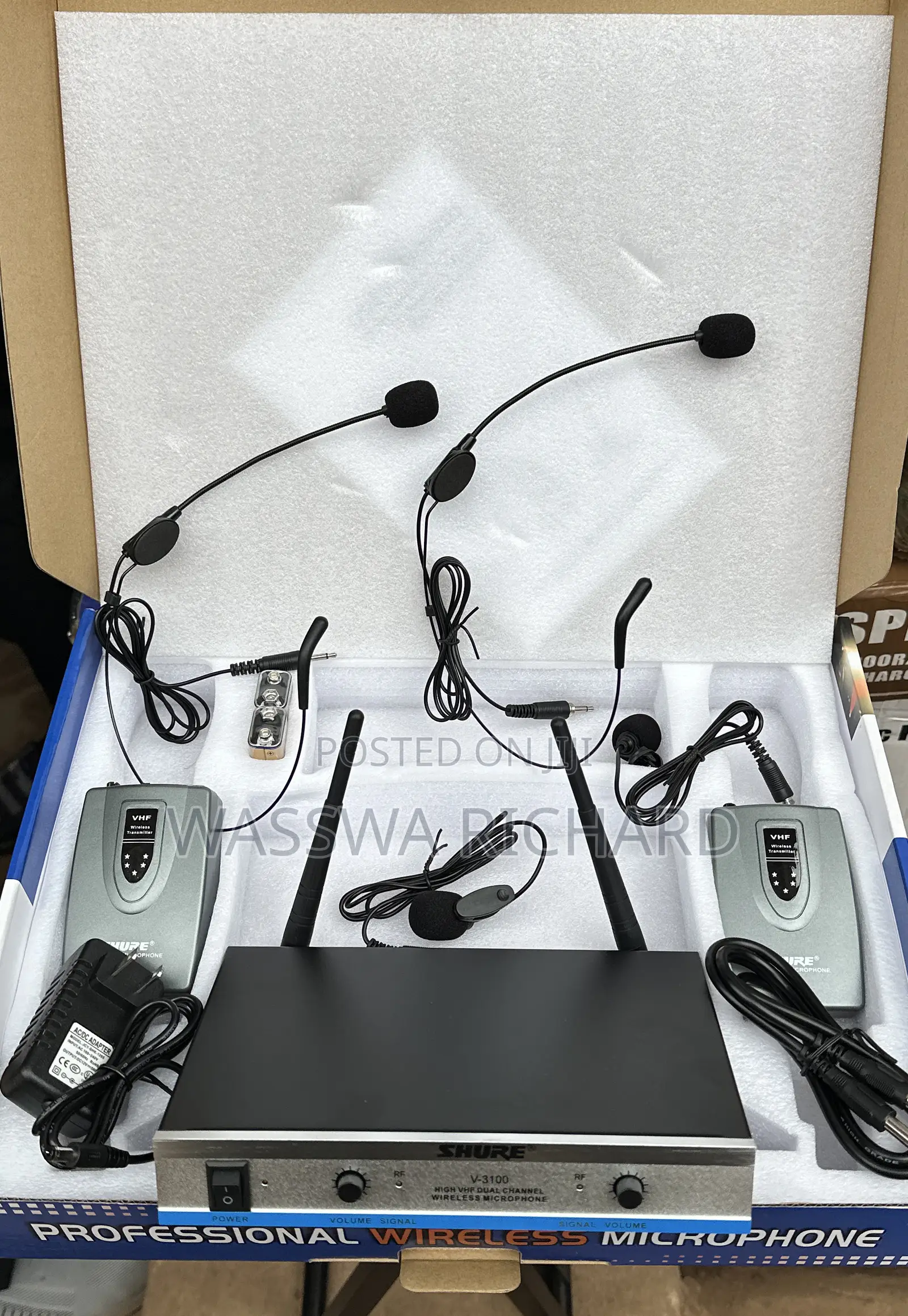 Shure Cora/Lapel Wireless Microphone
