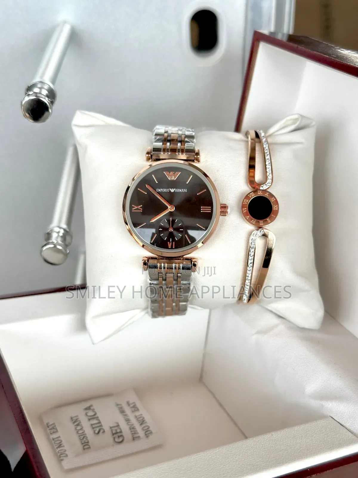 Women's Authentic Emporio Armani Fashion Wrist Time Piece
