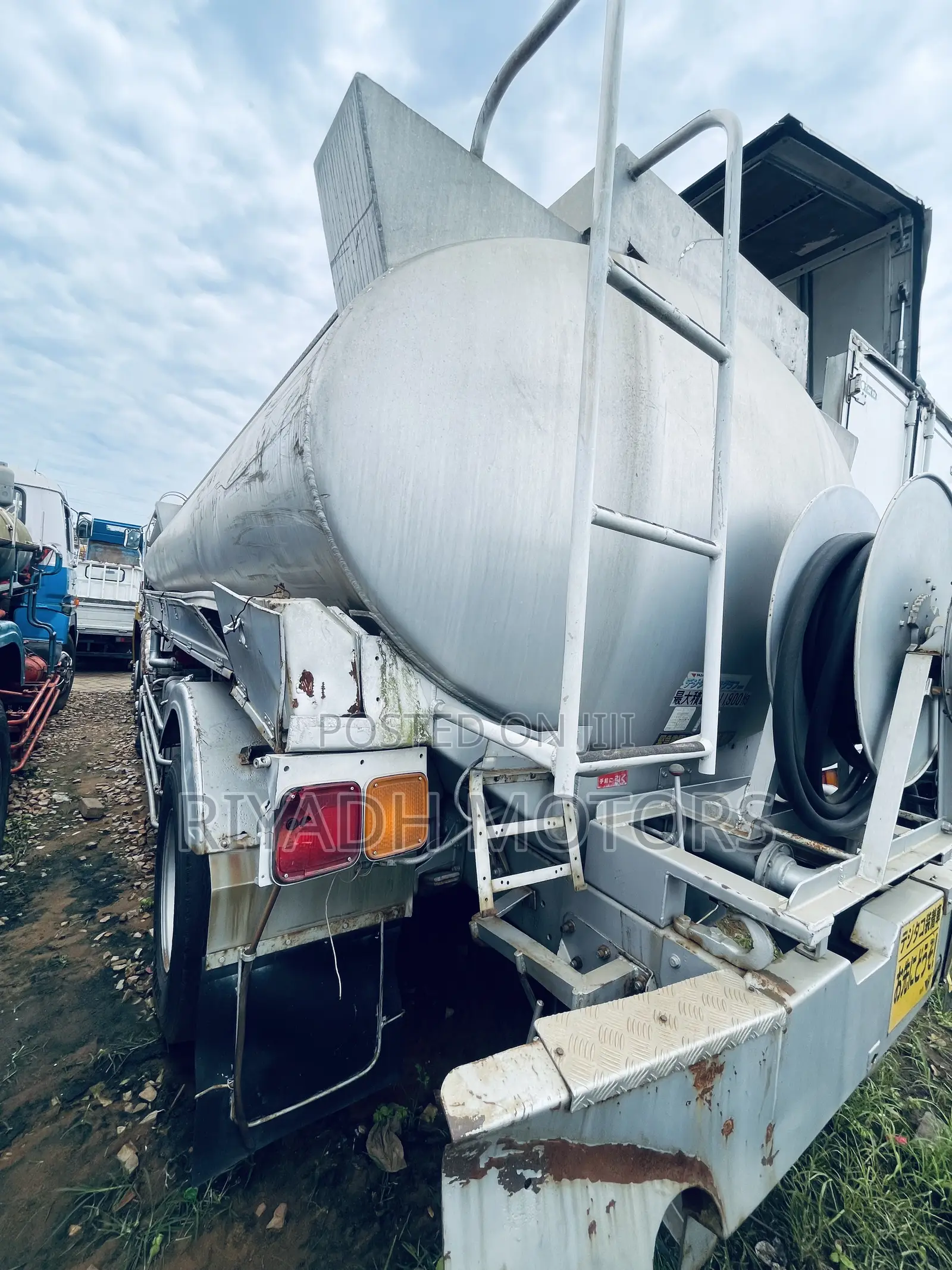 Isuzu Fuel Tank With 12000 Litres