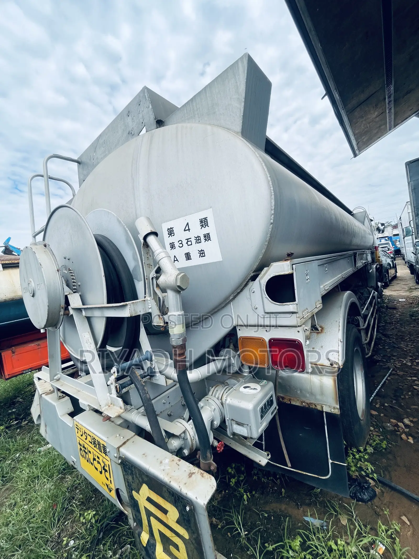Isuzu Fuel Tank With 12000 Litres