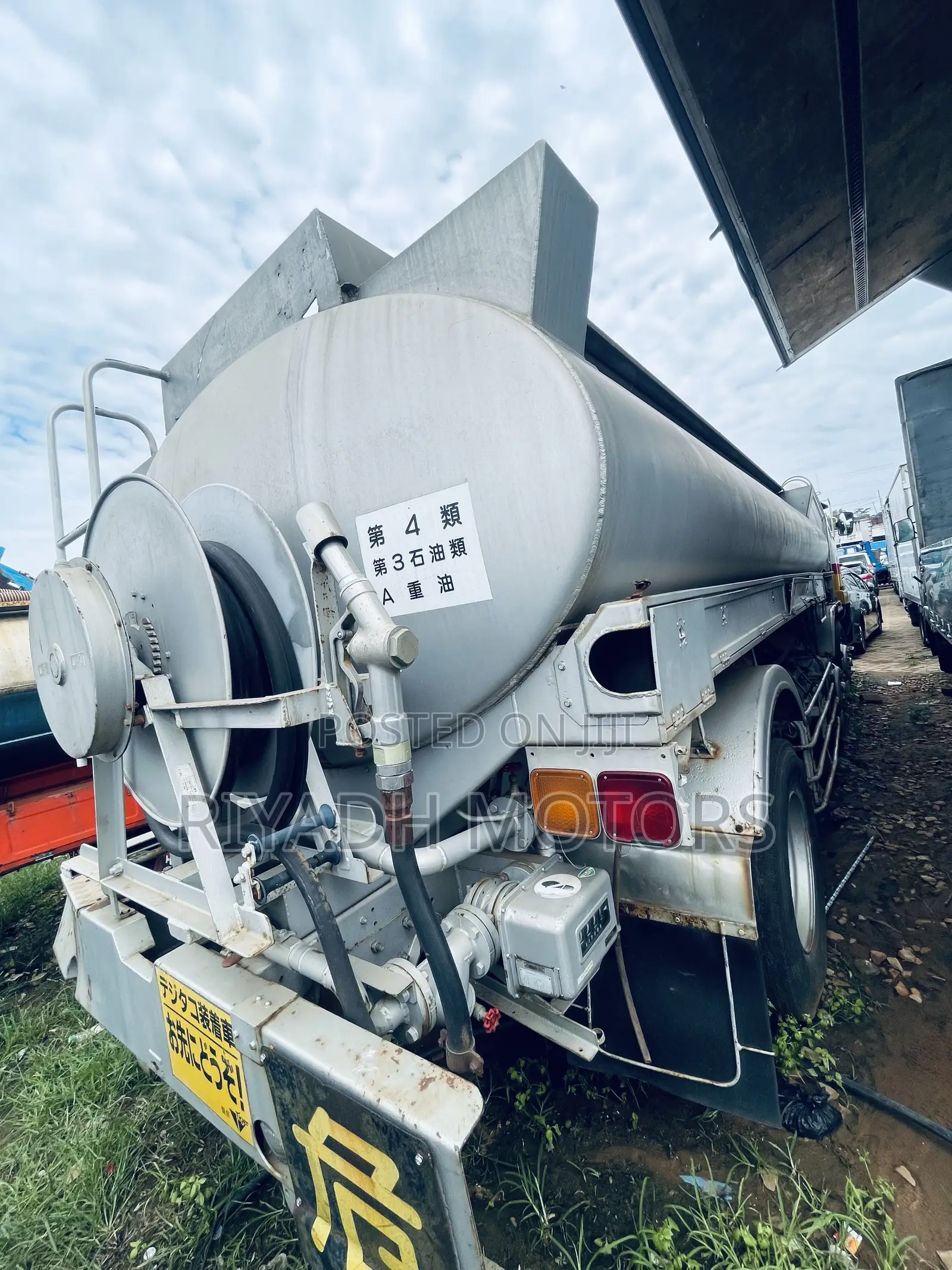 Isuzu Fuel Tank With 12000 Litres
