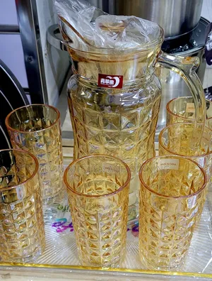 Water Jug With 6 Glasses