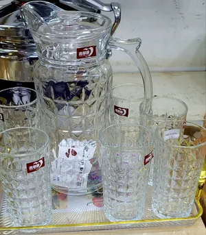 Water Jug With 6 Glasses