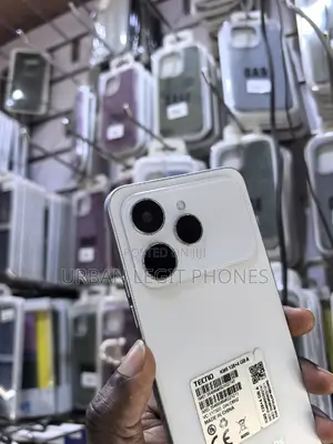 Tecno Spark 40 128 GB White