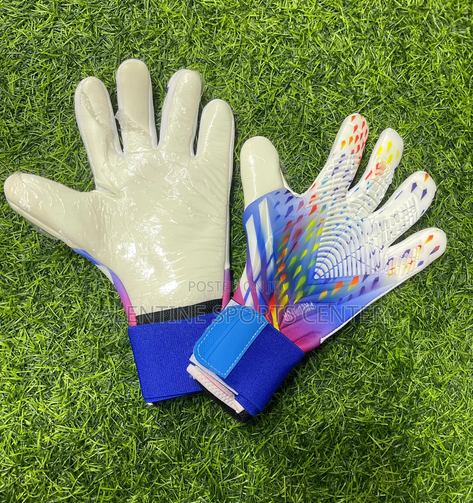 White Gloves Predator Original Material