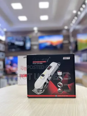 Geemy Rechargeable Cordless Shaving Machine With Battery Indicator