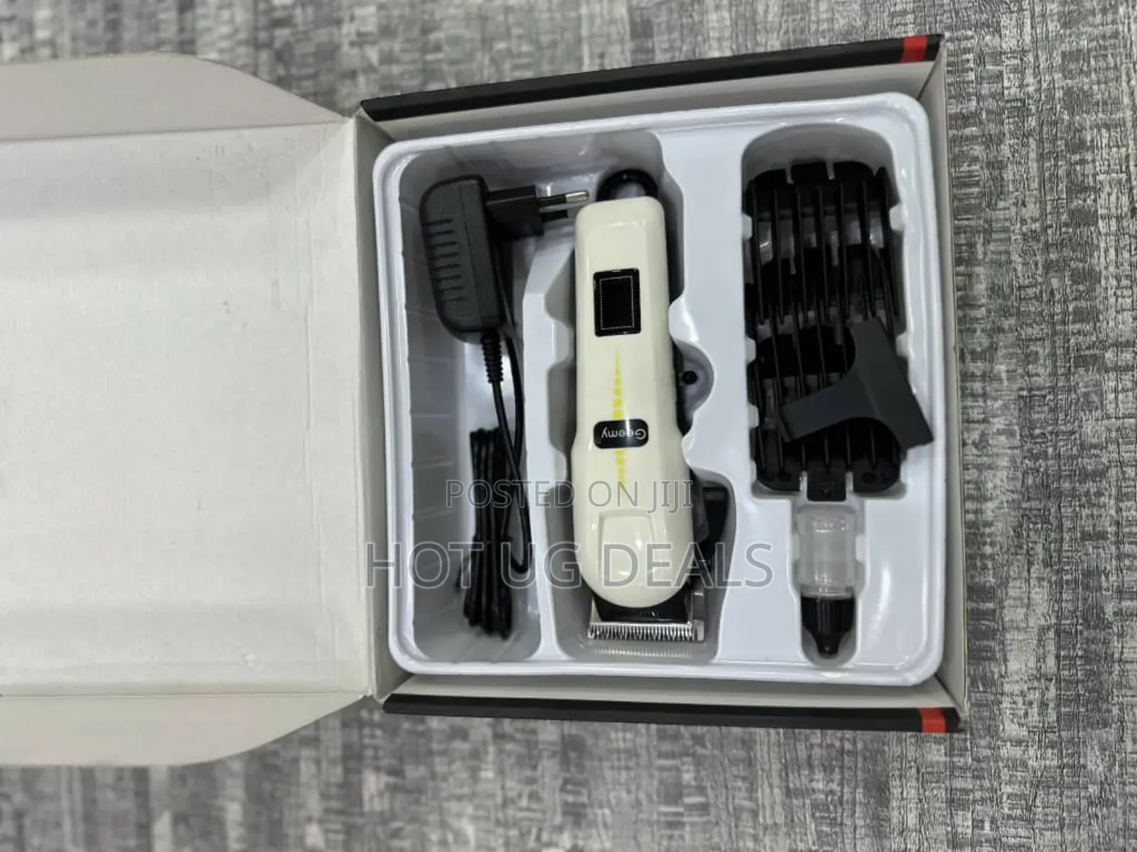 Geemy Rechargeable Cordless Shaving Machine With Battery Indicator