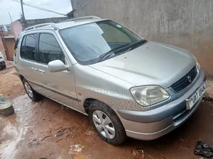 Toyota Raum 2000 Silver