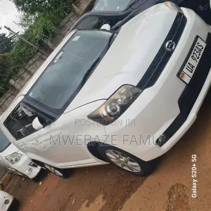Toyota Corolla Rumion 2011