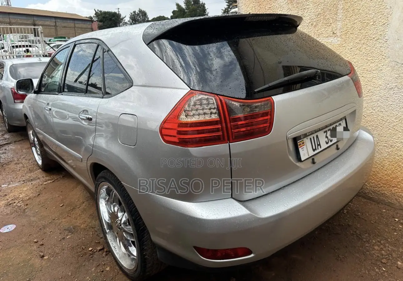 Toyota Harrier 2.4 2011 Silver
