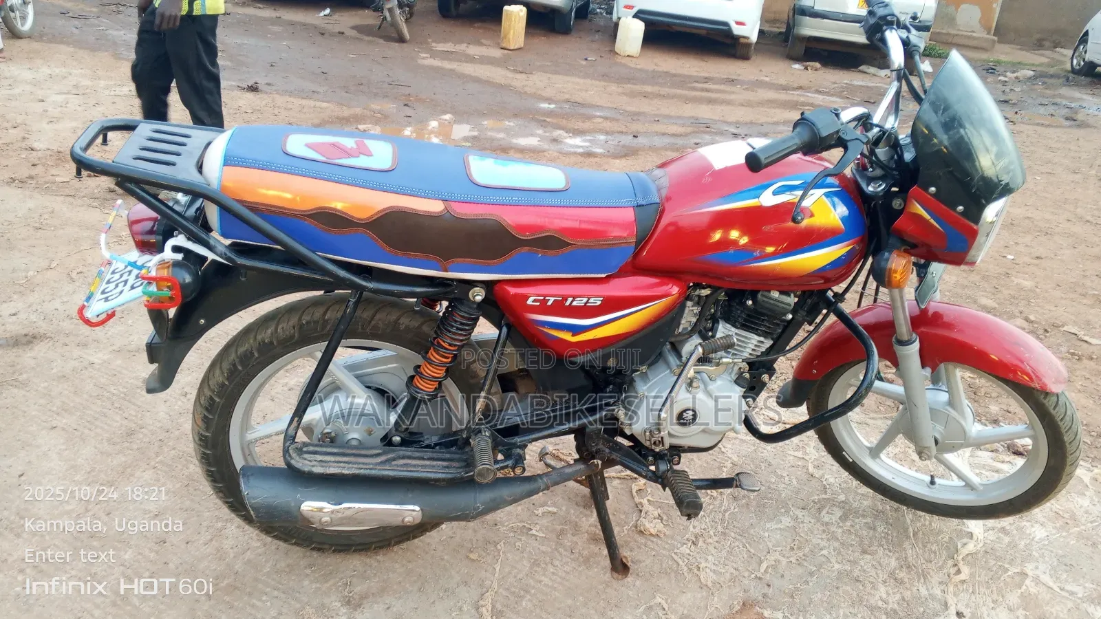 Bajaj Boxer 125 2024 Red