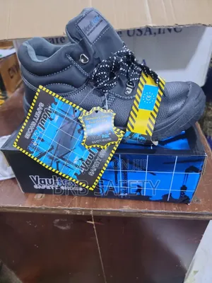 Safety Shoe. Vaultex