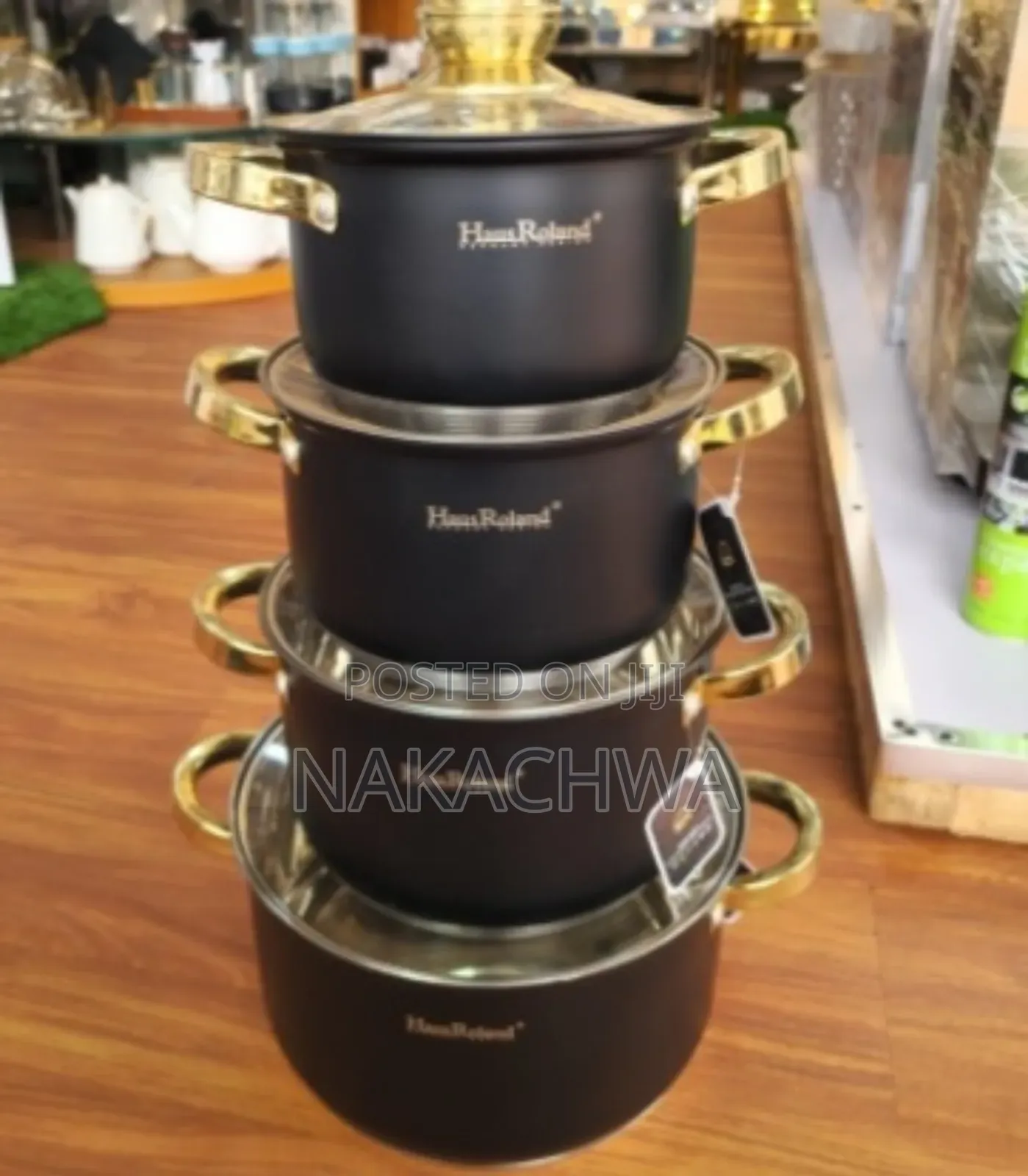Its an Original Black Dish With Handle With Glass Covers
