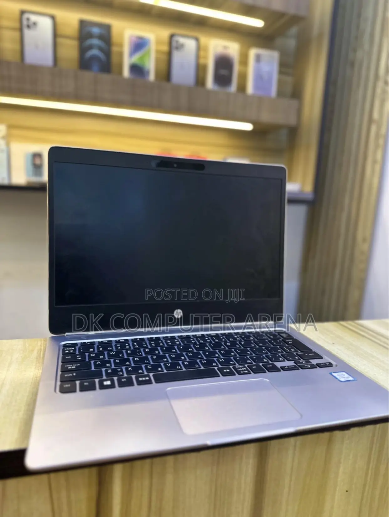Laptop HP 15-dw1197nia 4GB Intel Core i5 SSD 256GB
