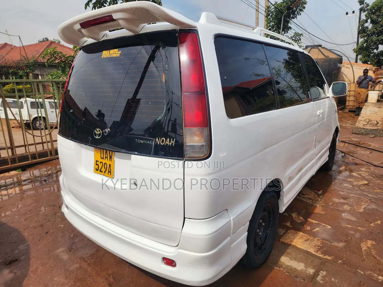 Toyota Noah 2.0 FWD (8 Seater) 2001 Pearl
