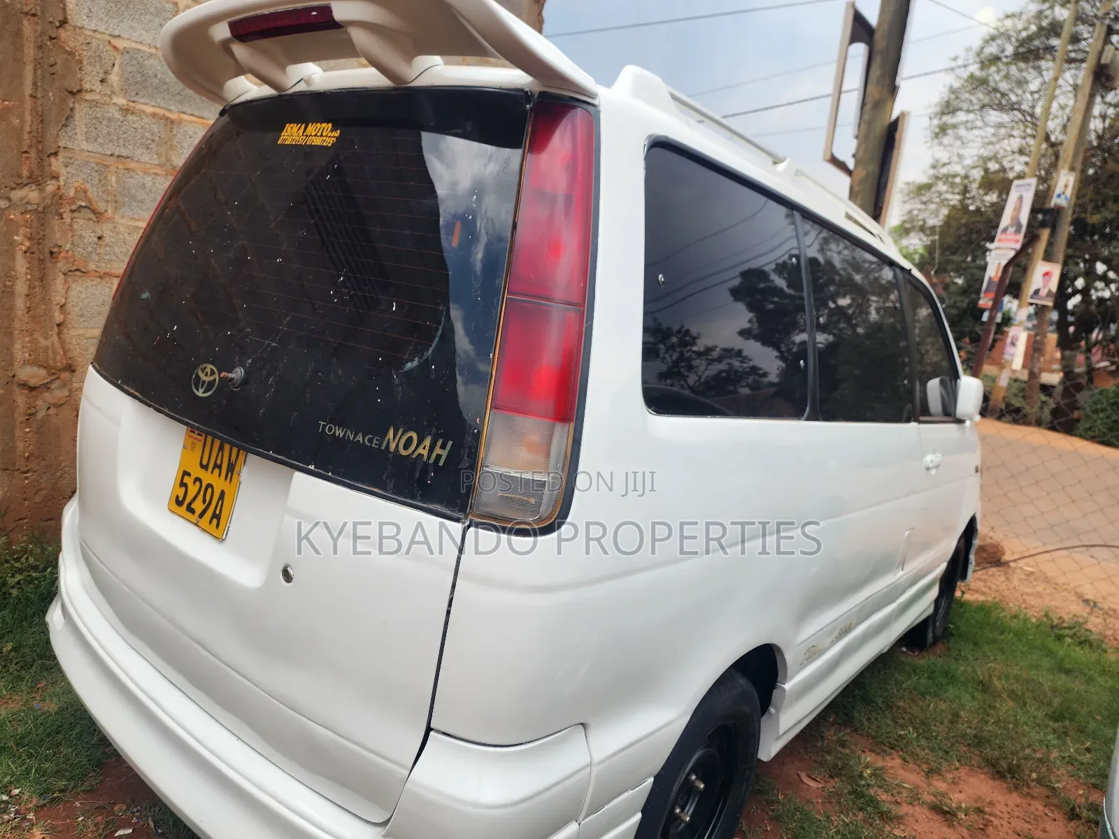 Toyota Noah 2.0 FWD (8 Seater) 2001 Pearl