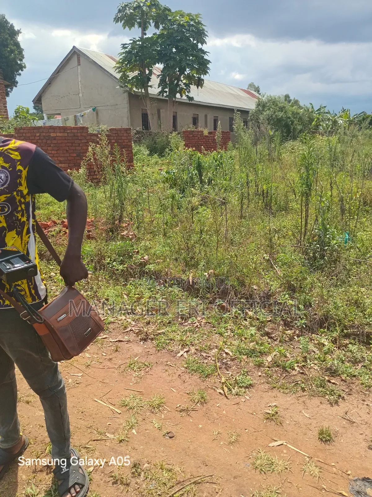 30*100fts Plot at 6m Ugx Iganga