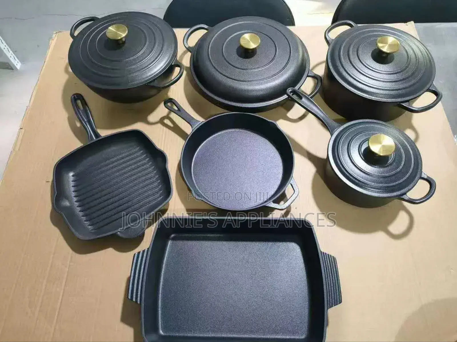 7-Piece Enameled Cast Iron Cookware Set