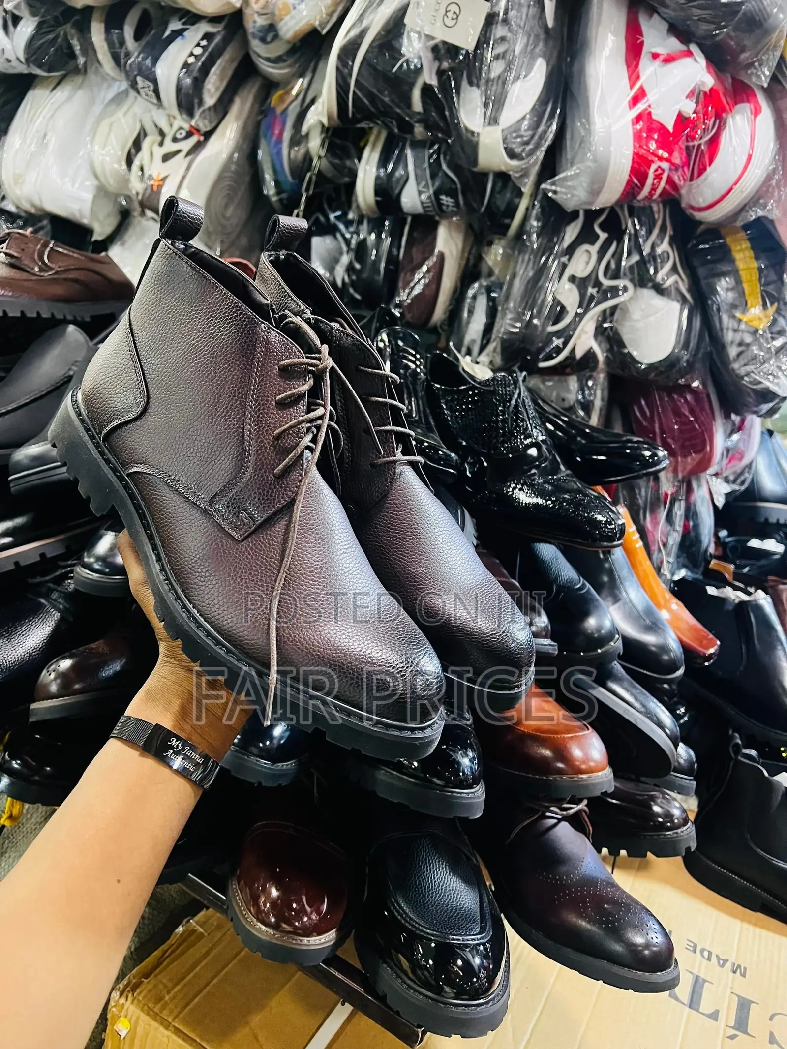 Dclassic Leather Boot Shoes Black an Brown