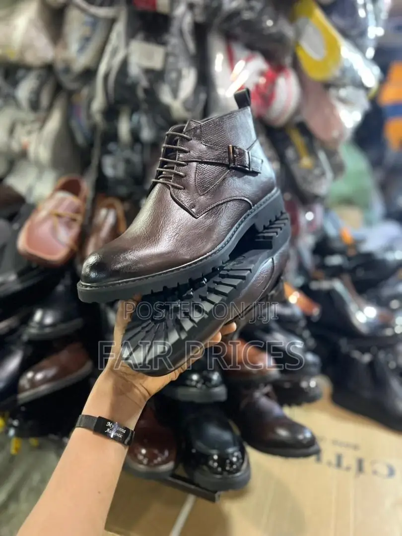 Leather Men’S Boot Shoes Black and Brown Available