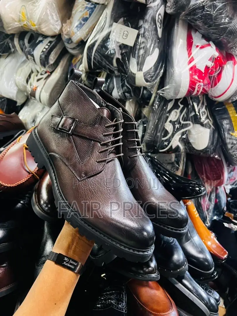 Leather Men’S Boot Shoes Black and Brown Available