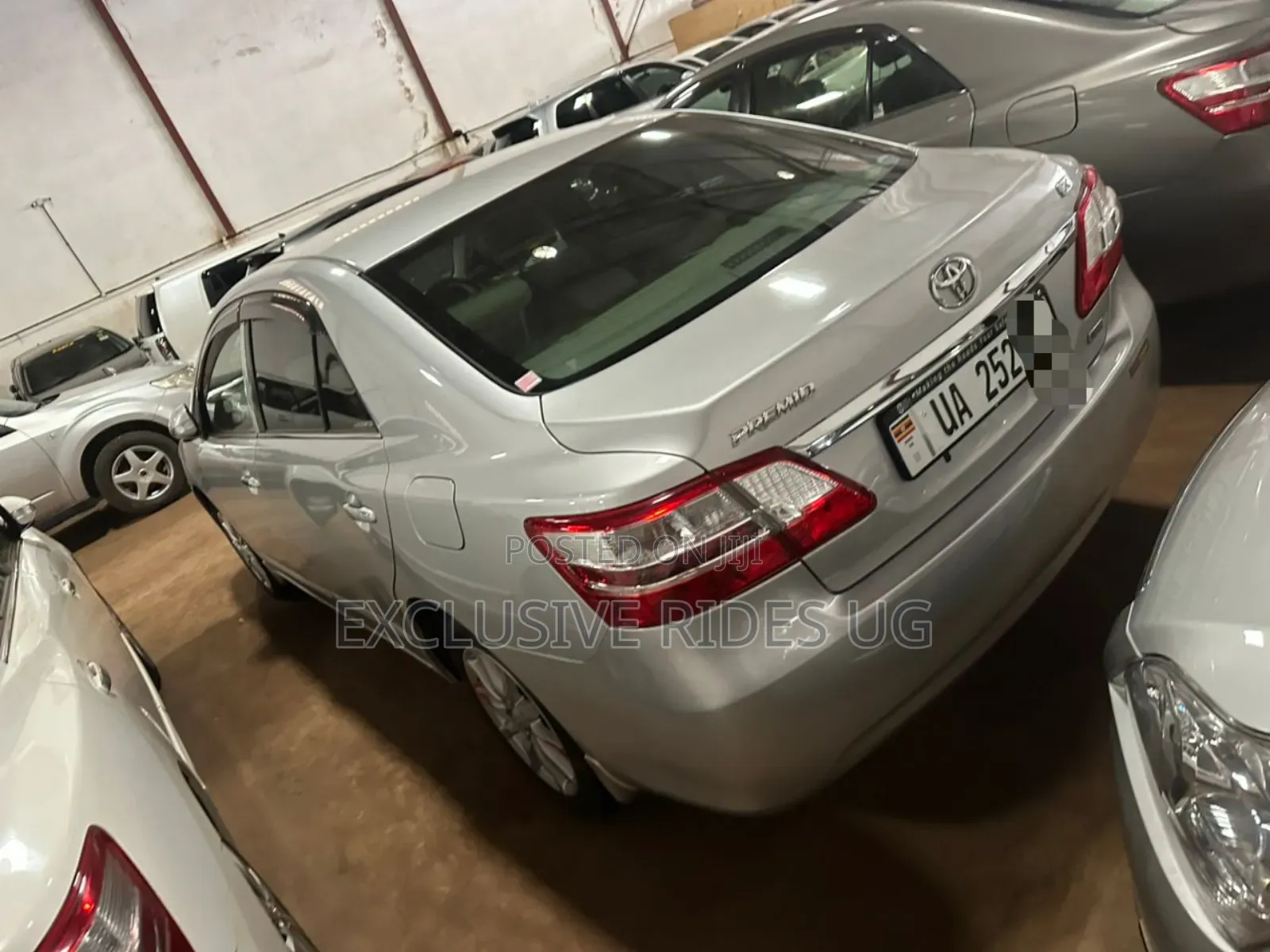 Toyota Premio 1.8 FWD 2011 Silver