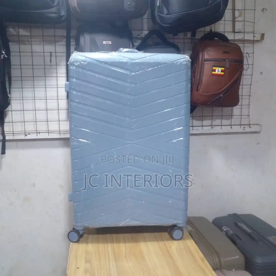 Medium Size Suit Cases- Rubber