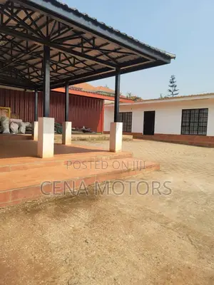 20 Decimals for Sale in Kyanja