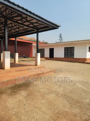 20 Decimals for Sale in Kyanja