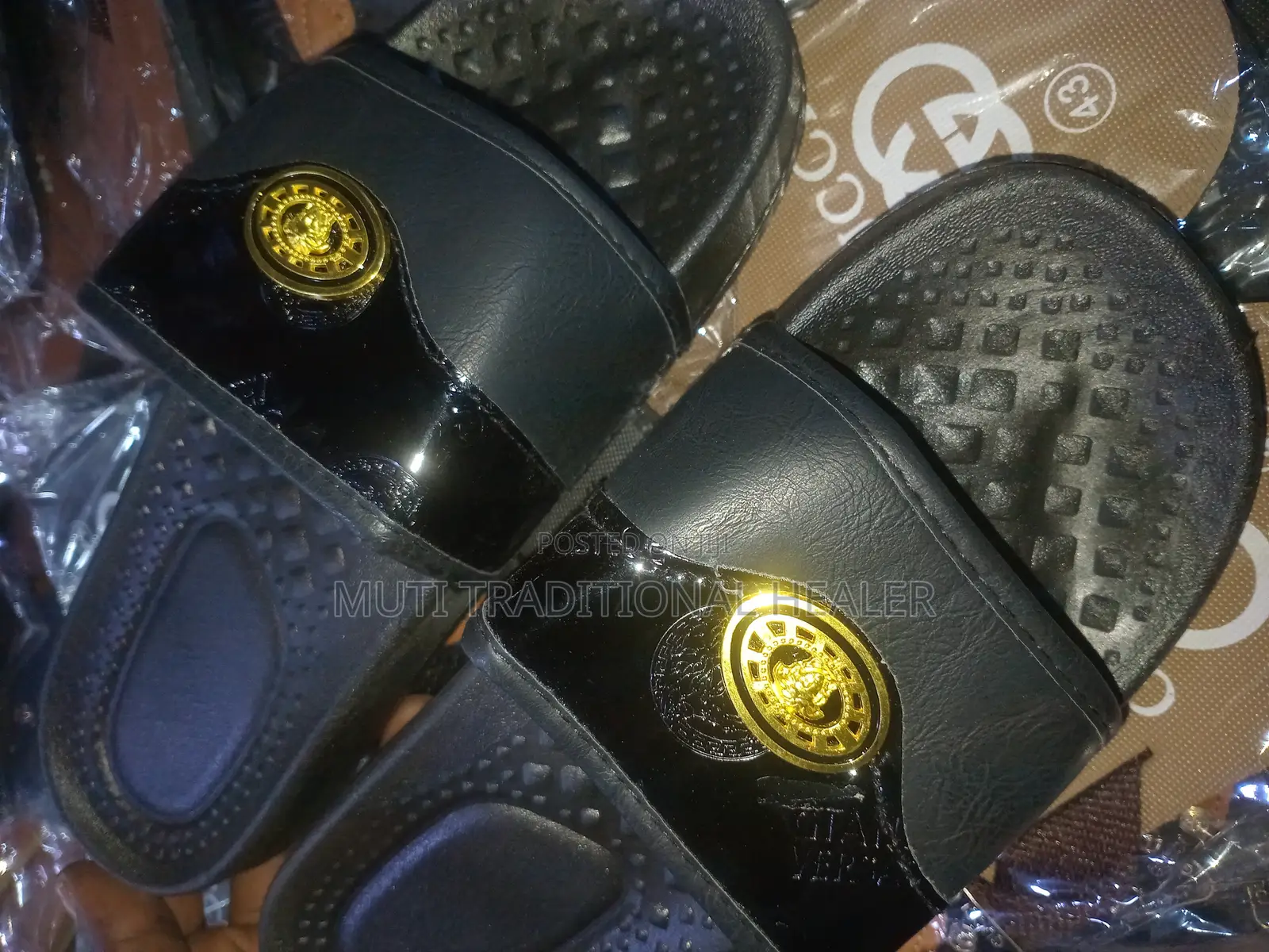 Dodo Ladies and Gentlemen Shoe Centre.