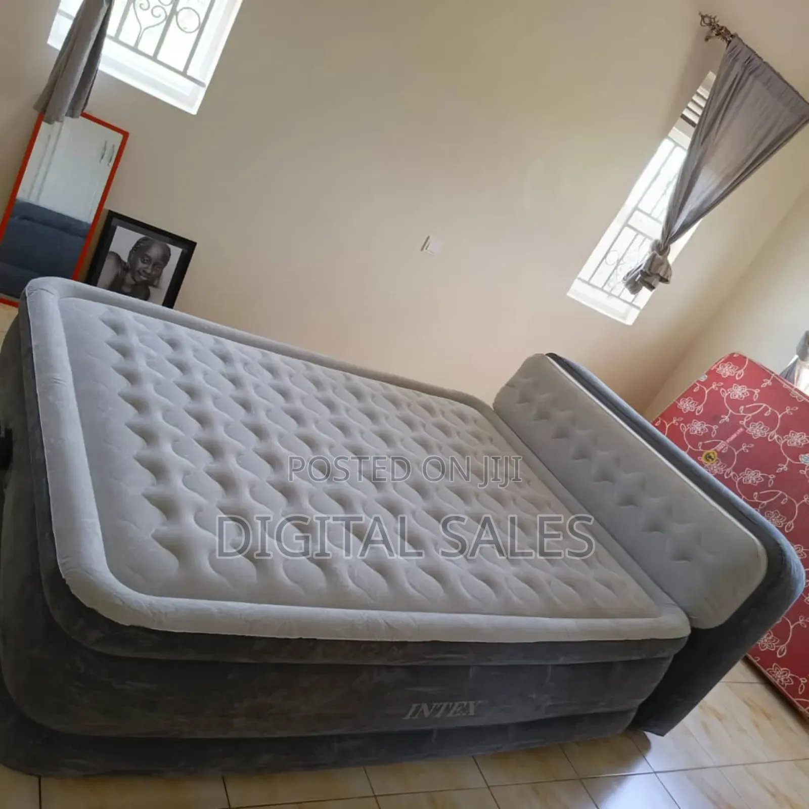 Air Bed Matress With Built in Electric