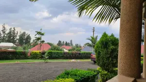 1bdrm Bedsitter in Blt Guest House, Kasese for rent