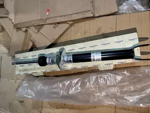 Front Shocks W205