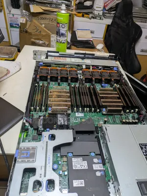 Server Dell PowerEdge R640 32GB Intel Xeon eMMC 2T