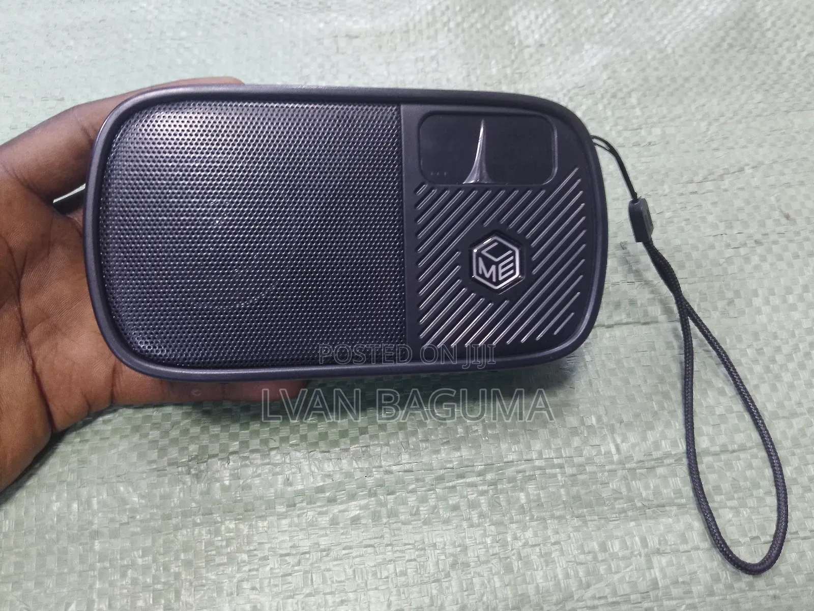 M.C.E McE-050 Wireless Bluetooth Speaker / Radio