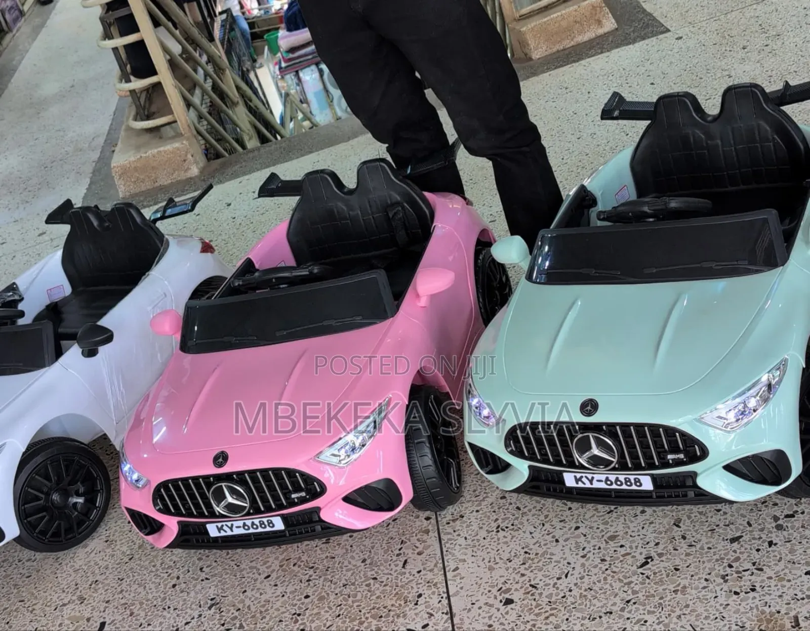 Kid's Rechargeable Toy Car/New Model 2 Seater Toy Car