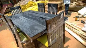 Hk Dining Table