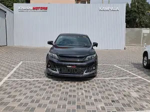Toyota Harrier 2.0 4WD 2016 Black