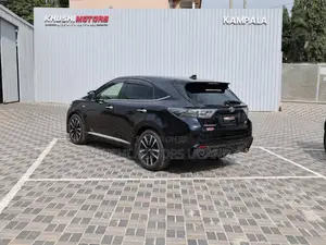 Toyota Harrier 2.0 4WD 2016 Black