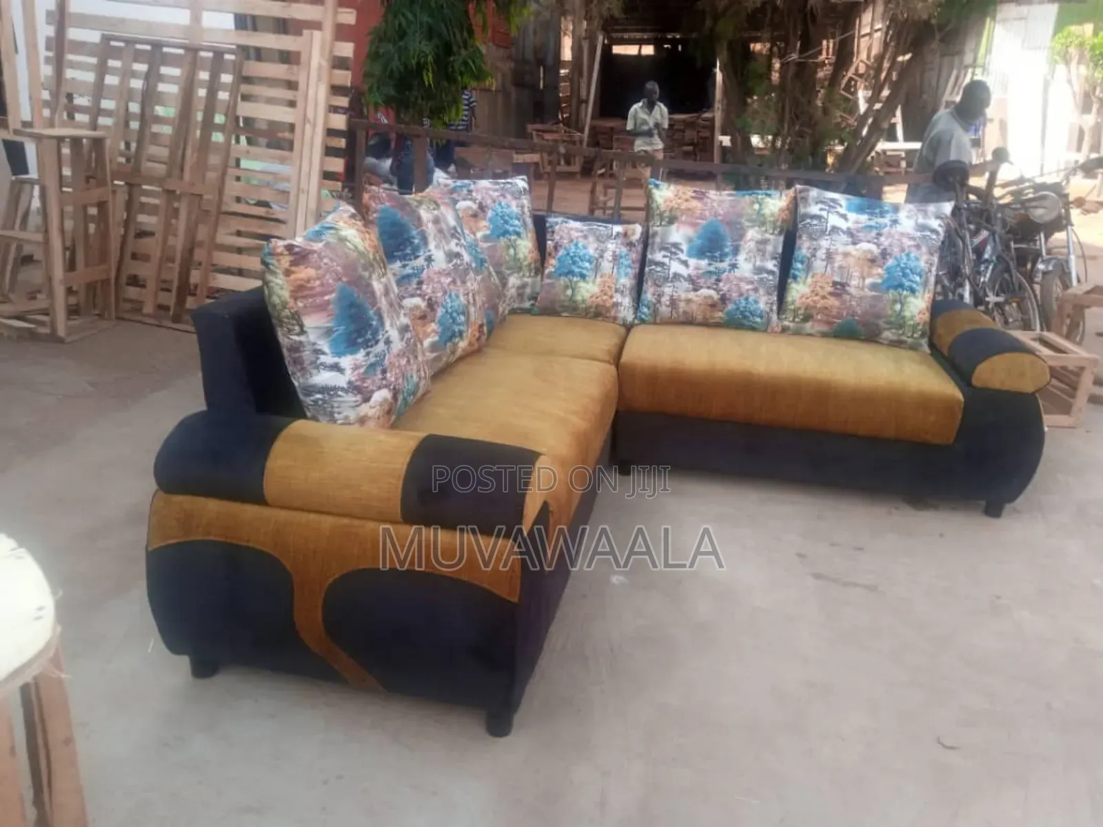Kongo L Sofa Set