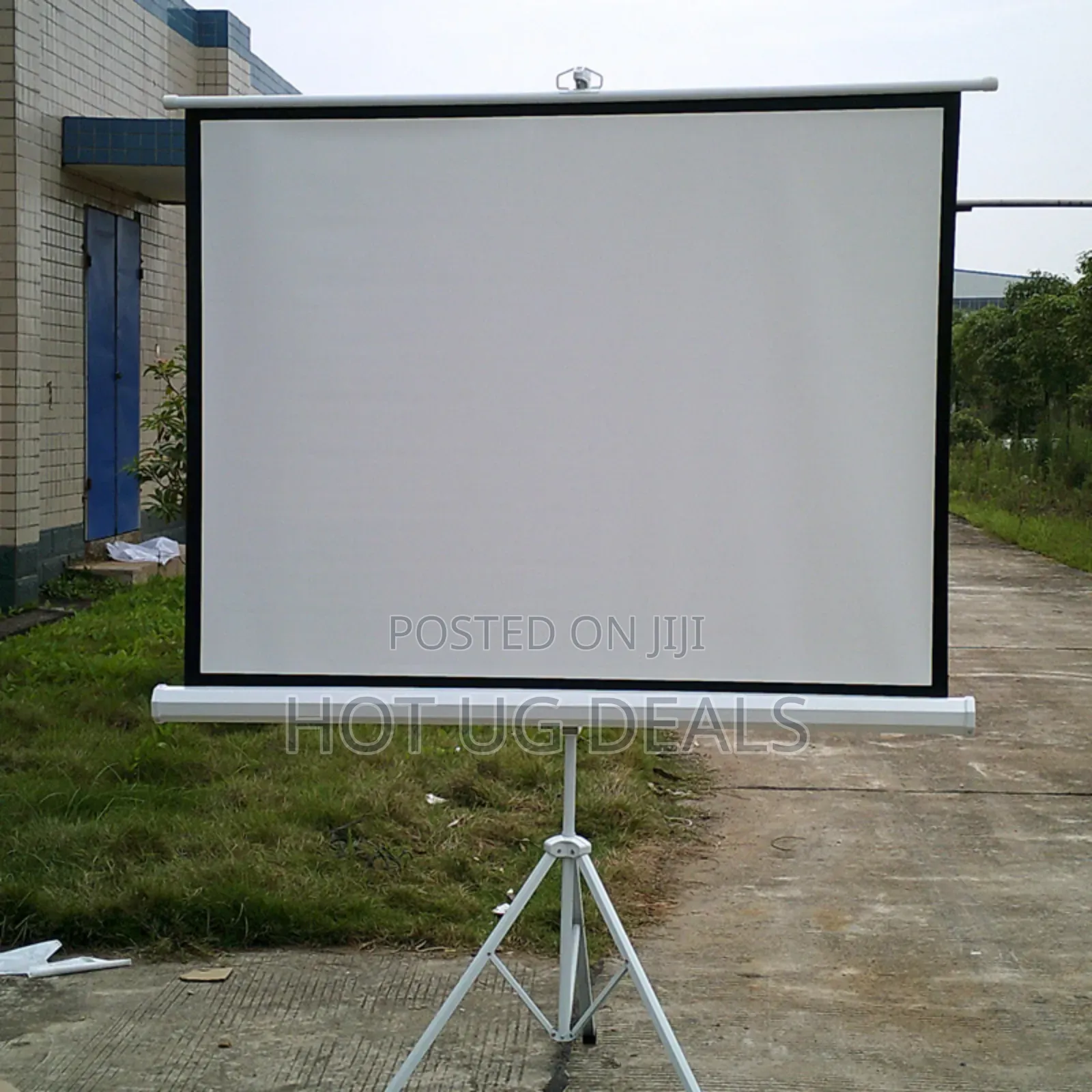 1.8m X1.8m Projector Screen With Stand - White