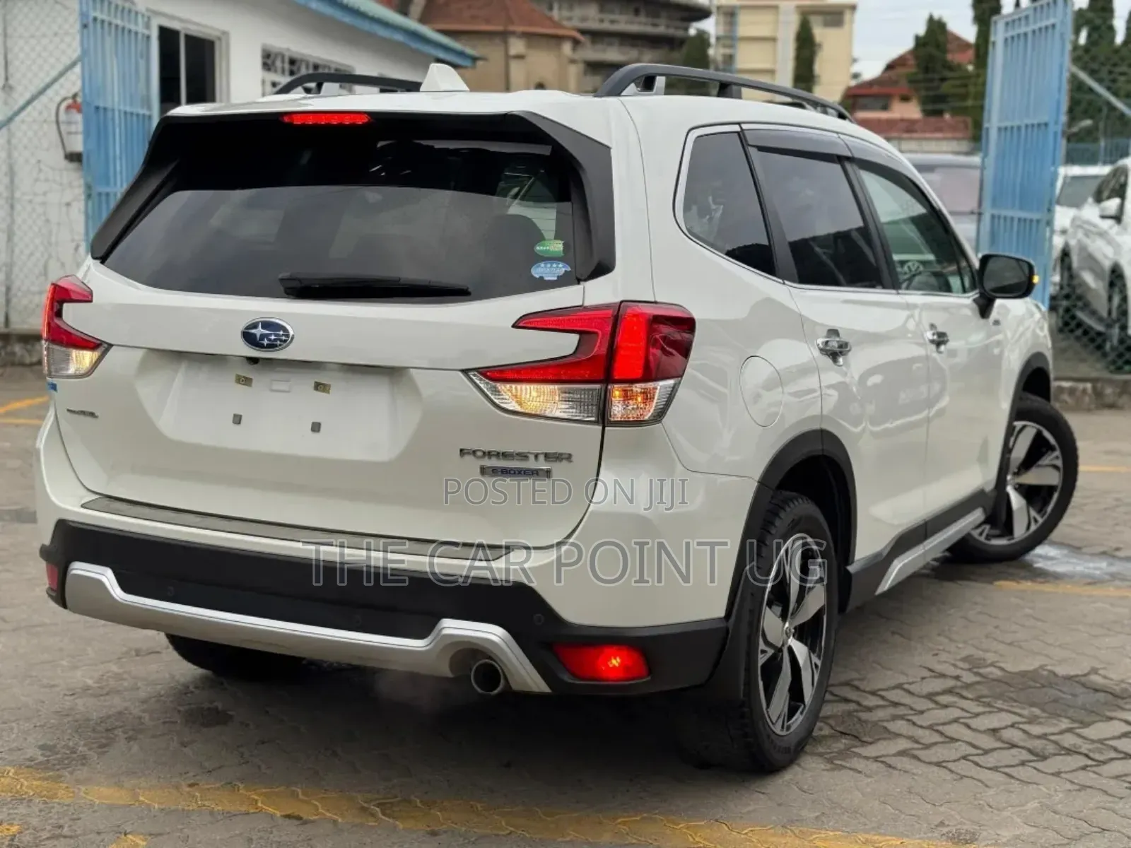 Subaru Forester 2018 White