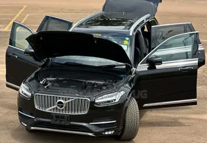 Volvo XC90 T6 Inscription AWD (2.0L 4cyl 8A) 2016 Black