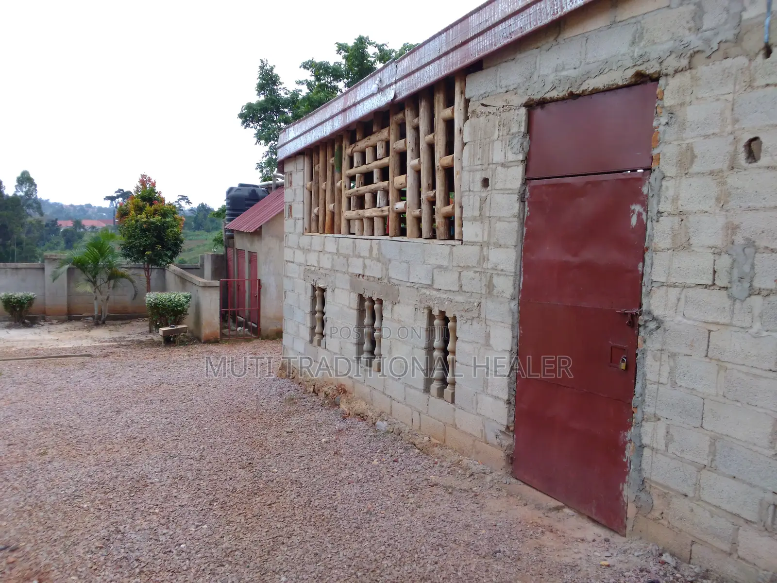 Shops On Jinja Kampala High Way For Let, Nngandu