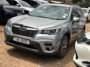 Subaru Forester 2018 Silver