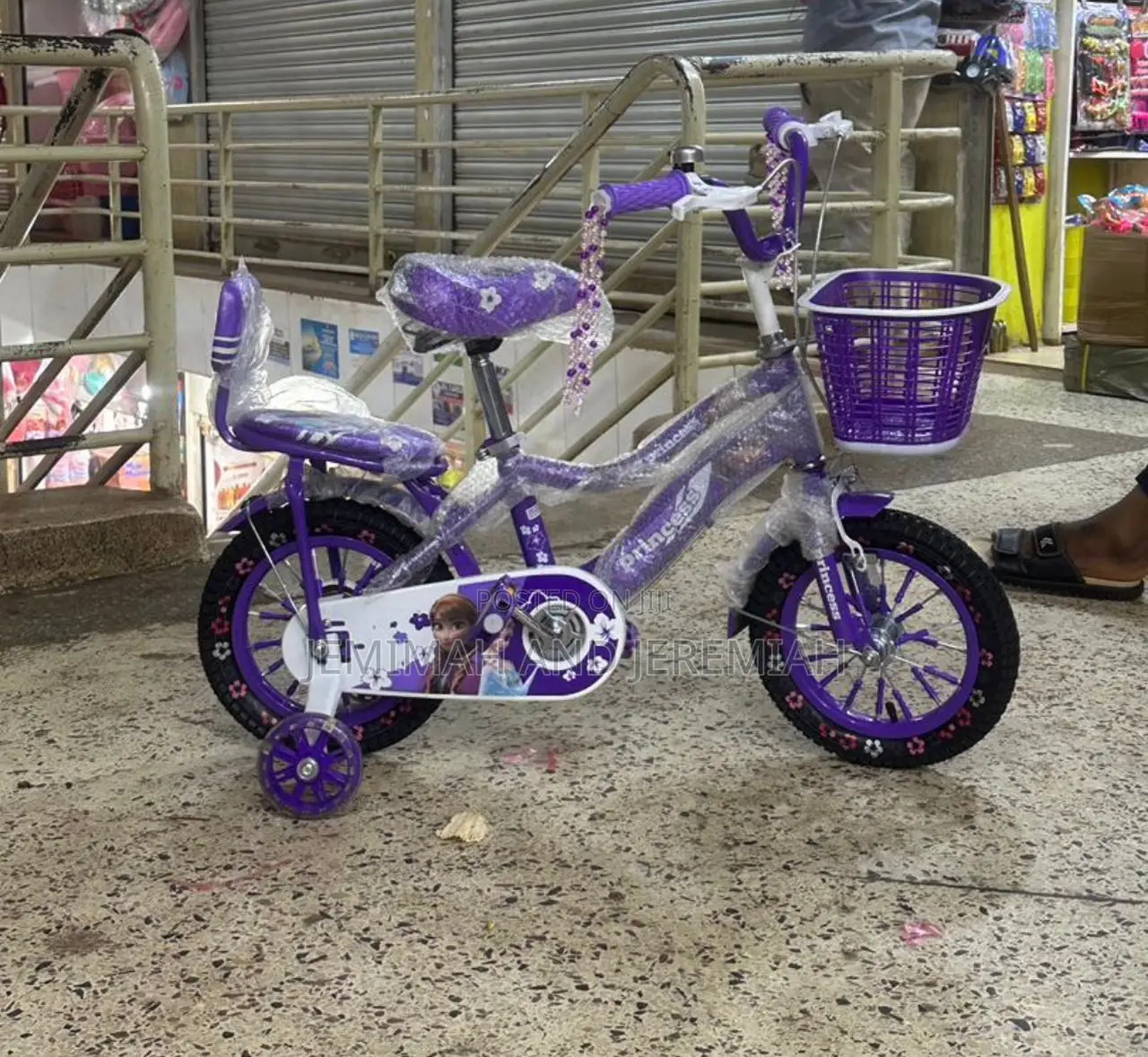Baby Girls And Adults Girls Bicycles With Support Balancing Wheels