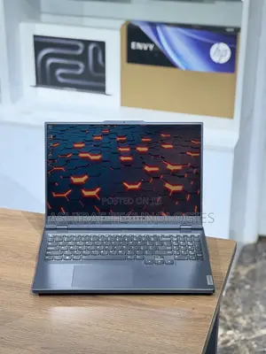 New Laptop Lenovo LOQ 15ARP9 16GB Intel Core I5 SSD 512GB